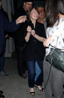 Sissy Spacek feet photo thumbnail