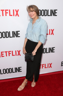 Sissy Spacek feet photo thumbnail