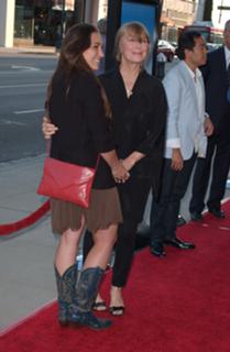 Sissy Spacek feet photo thumbnail