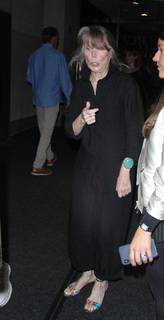 Sissy Spacek feet photo thumbnail