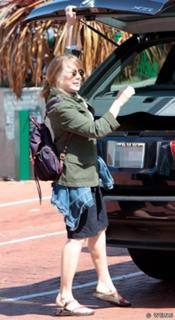Sissy Spacek feet photo thumbnail
