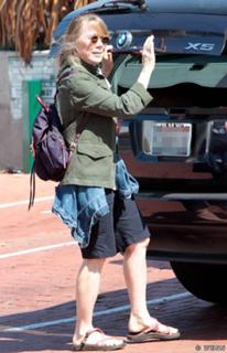Sissy Spacek feet photo thumbnail