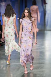 Sistine Rose Stallone feet photo thumbnail