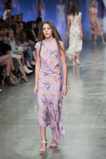 Sistine Rose Stallone feet photo thumbnail