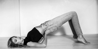 Sistine Rose Stallone feet photo thumbnail