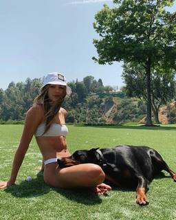 Sistine Rose Stallone feet photo thumbnail