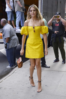 Sistine Rose Stallone feet photo thumbnail
