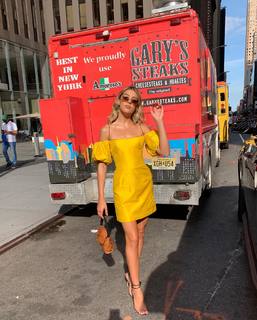 Sistine Rose Stallone feet photo thumbnail