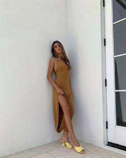 Sistine Rose Stallone feet photo thumbnail