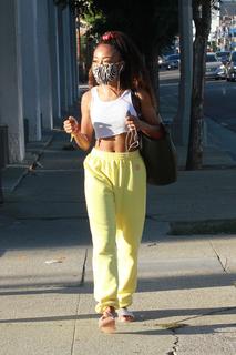 Skai Jackson feet photo thumbnail