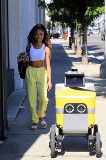 Skai Jackson feet photo thumbnail