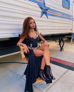 Skai Jackson feet photo thumbnail