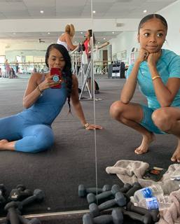 Skai Jackson feet photo thumbnail