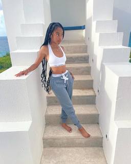 Skai Jackson feet photo thumbnail