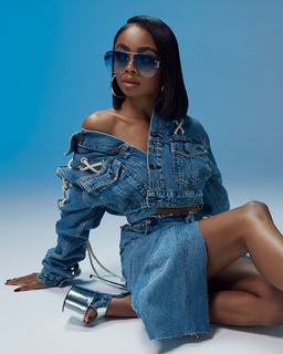 Skai Jackson feet photo thumbnail