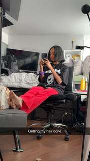 Skai Jackson feet photo thumbnail