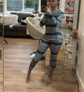 Skai Jackson feet photo thumbnail