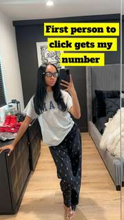 Skai Jackson feet photo thumbnail