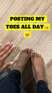 Skai Jackson feet photo thumbnail