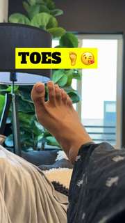 Skai Jackson feet photo thumbnail