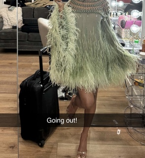 Skai Jackson feet photo thumbnail