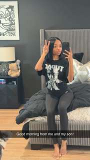 Skai Jackson feet photo thumbnail
