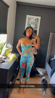 Skai Jackson feet photo thumbnail