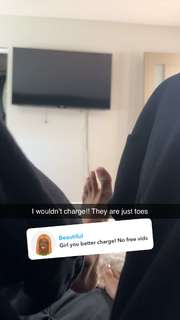 Skai Jackson feet photo thumbnail