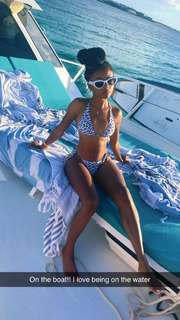 Skai Jackson feet photo thumbnail
