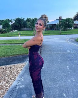 Skilah Hurd feet photo thumbnail