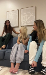 Skilah Hurd feet photo thumbnail