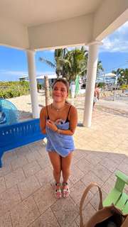 Skilah Hurd feet photo thumbnail