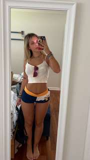 Skilah Hurd feet photo thumbnail