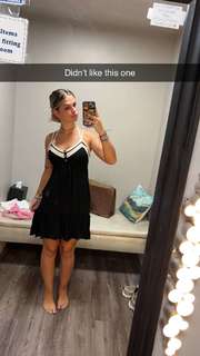 Skilah Hurd feet photo thumbnail