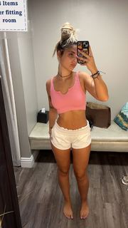 Skilah Hurd feet photo thumbnail