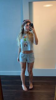 Skilah Hurd feet photo thumbnail