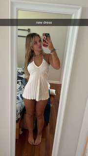 Skilah Hurd feet photo thumbnail