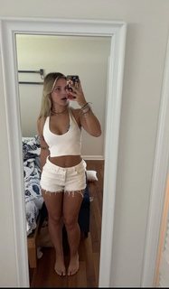 Skilah Hurd feet photo thumbnail