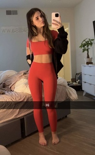 Skilah Hurd feet photo thumbnail