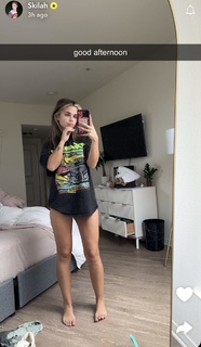 Skilah Hurd feet photo thumbnail