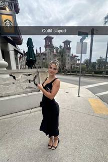 Skilah Hurd feet photo thumbnail