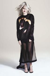 Sky Ferreira feet photo 6