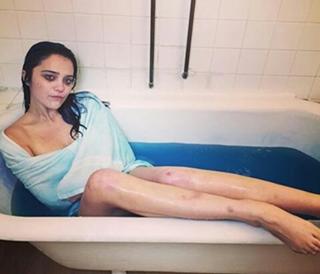 Sky Ferreira feet photo 4