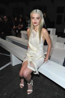 Sky Ferreira feet photo 1