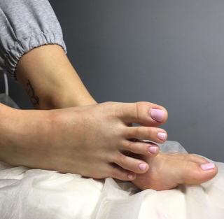 Skye Nicolson feet photo 10