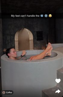 Skye Nicolson feet photo 3