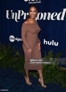 Skye Townsend feet photo 1