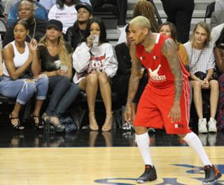 Skylar Diggins feet photo thumbnail