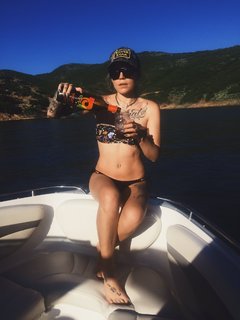 Skylar Grey feet photo thumbnail