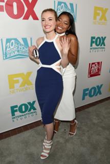 Skyler Samuels feet photo thumbnail